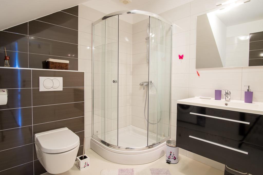 Luxury Spa Apartment Luna Njivice Ruang foto