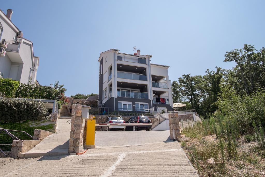 Luxury Spa Apartment Luna Njivice Ruang foto